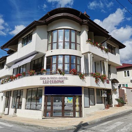 Guest House & Bistro Lefterova Kotel Exterior foto